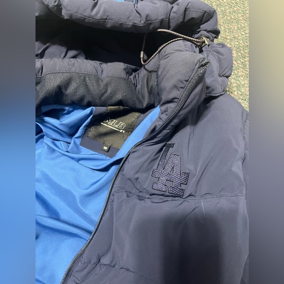 MLB LA puffer Jacket - Picture 2 of 4
